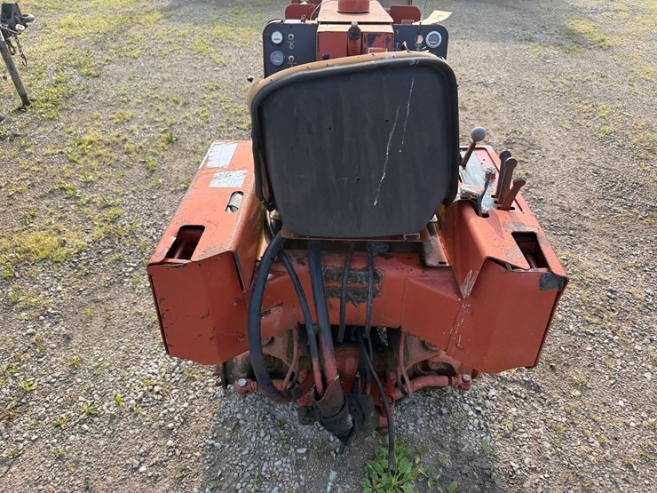 ditch-witch-350sx-image-22