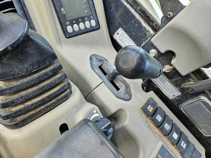yanmar-vio45-image-32