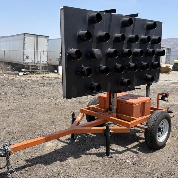 2013 VerMac Arrow Board Trailer