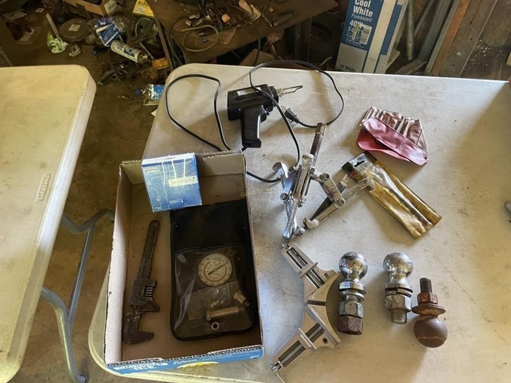 ball-hitches,-puller,-soldering-gun-etc-image-1