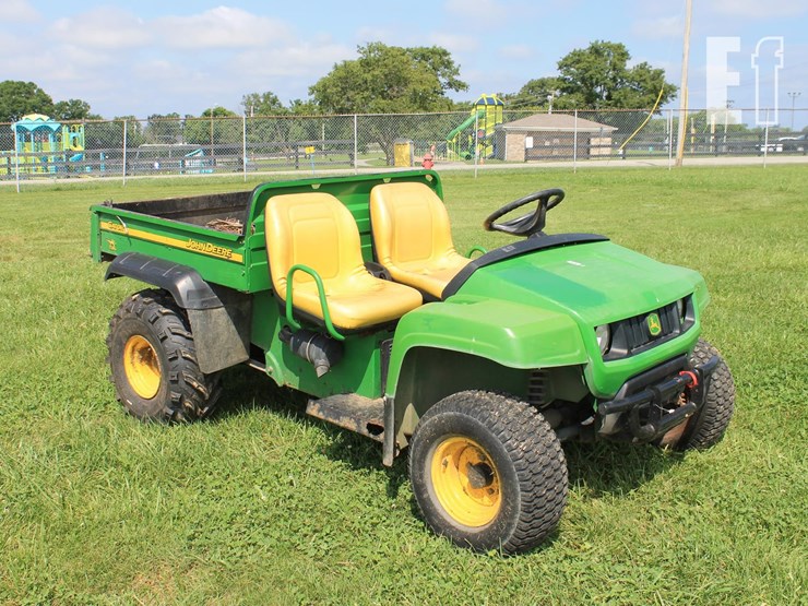 john-deere-gator-image-1
