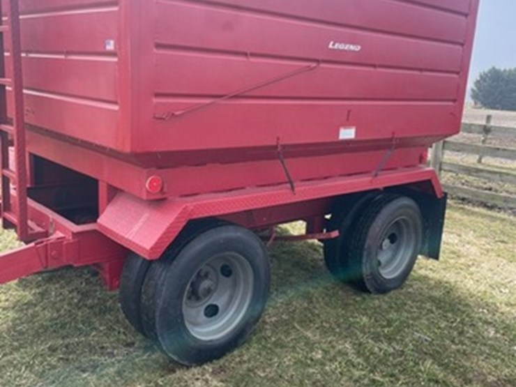 legend-grain-pup-trailer-image-3