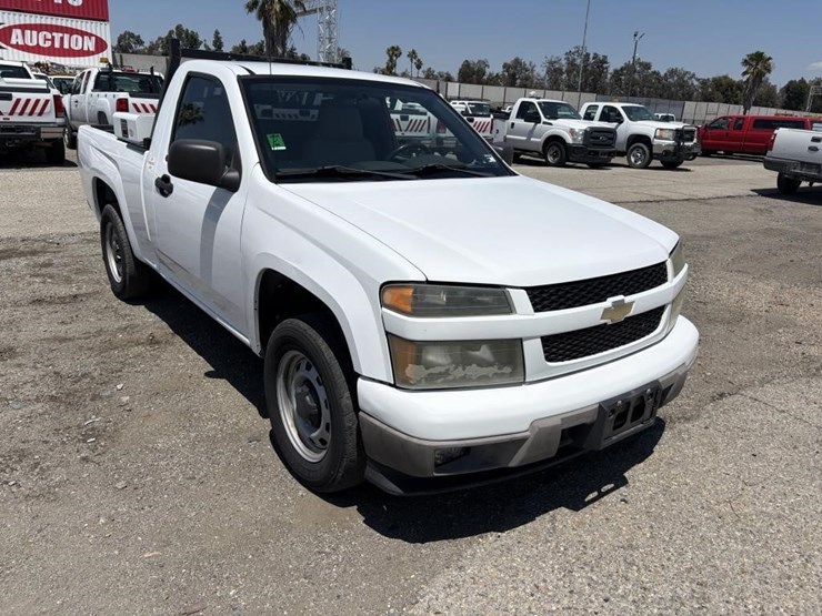 2011-chevrolet-colorado-image-2