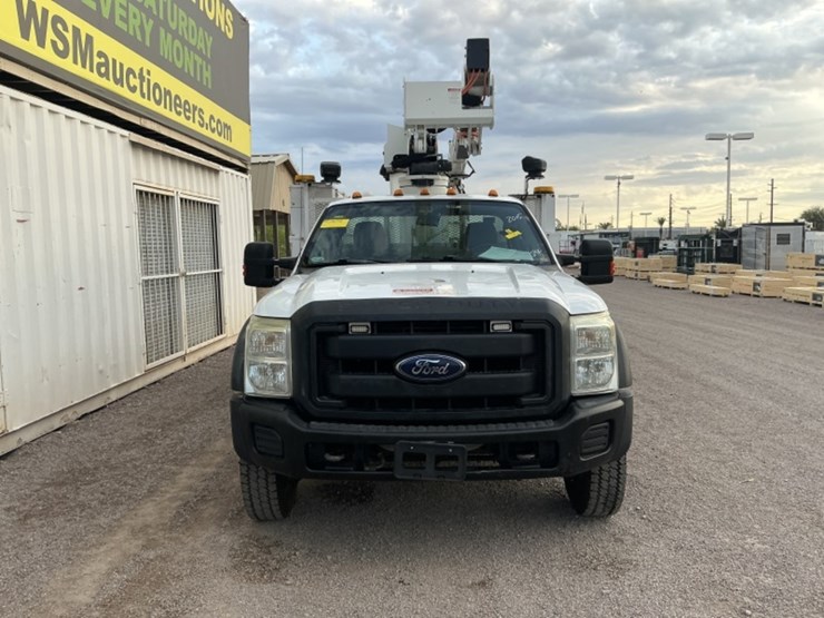 2015-ford-f550-image-3