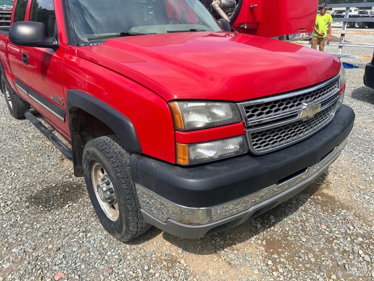2005-chevrolet-2500-image-10