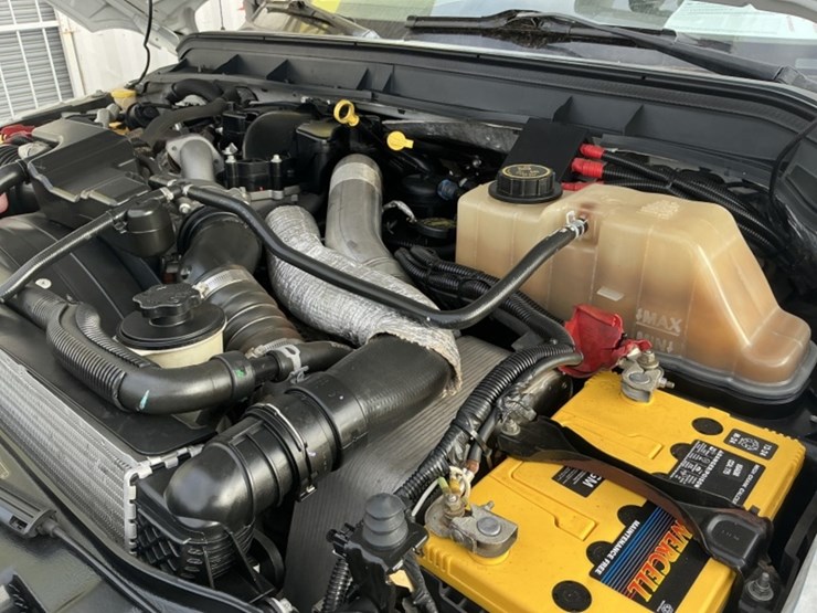 2016-ford-f550-image-17