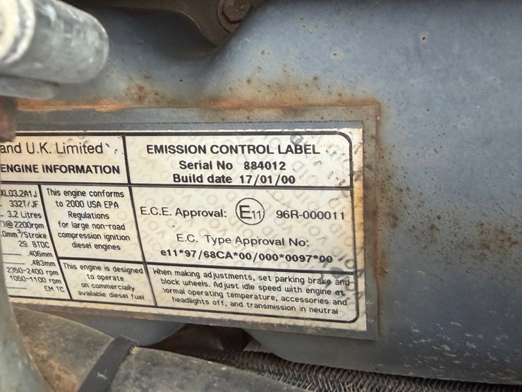 #4069-•-new-holland-ls180-wheeled-skid-steer-image-45