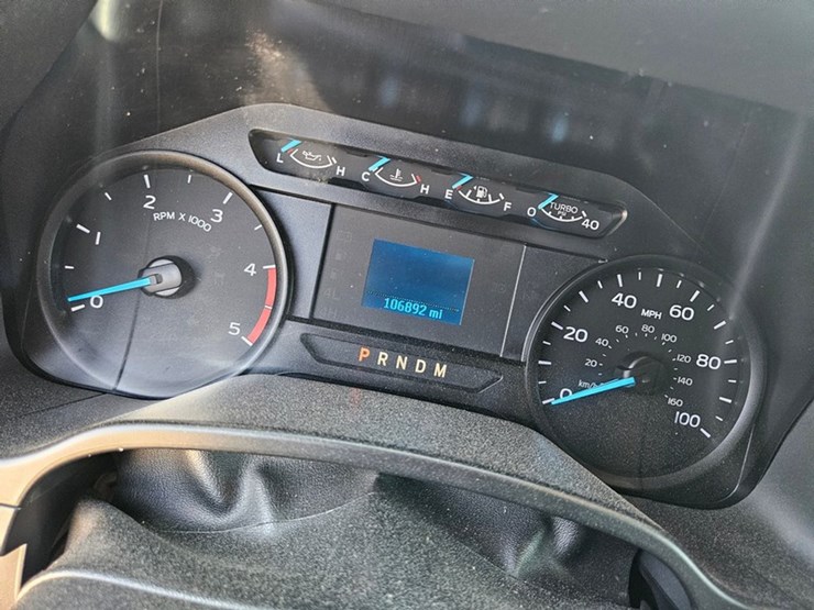 2021-ford-f350-image-30