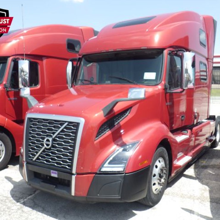 2023 VOLVO VNL860