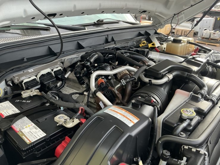 2015-ford-f550-image-17