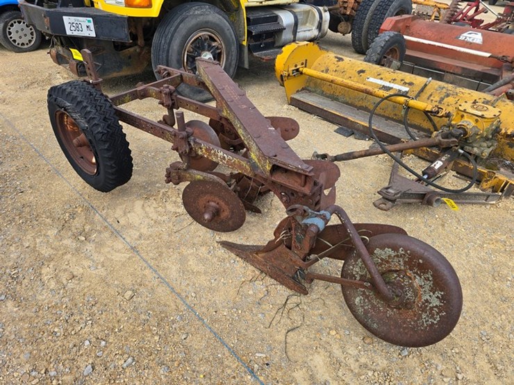 international-3-image-2