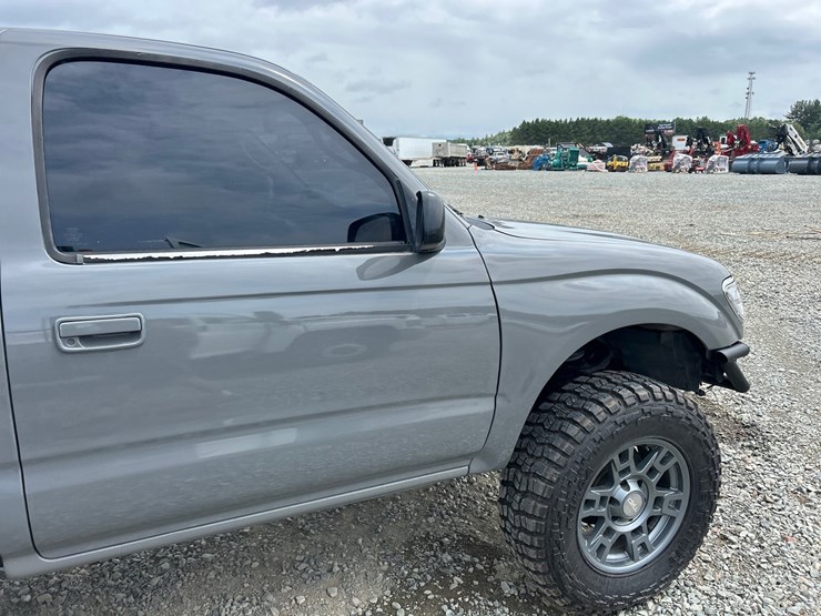 1996-toyota-tacoma-image-16