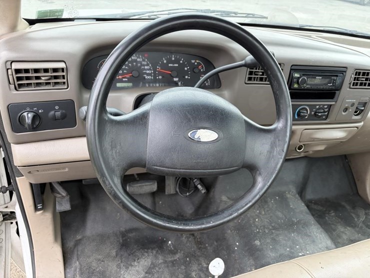 2004-ford-f350-image-12