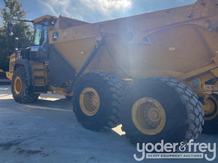2023-deere-260p-image-6