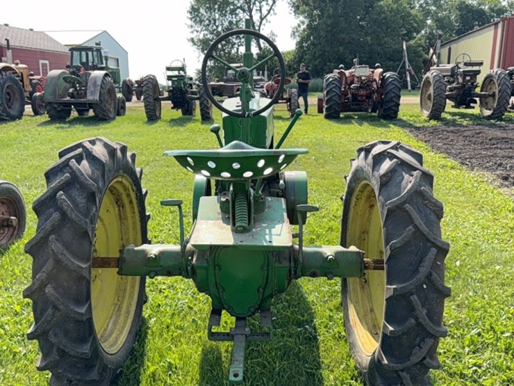 john-deere-h-image-31