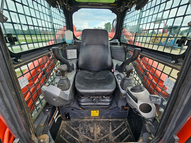kubota-svl95-2s-image-25