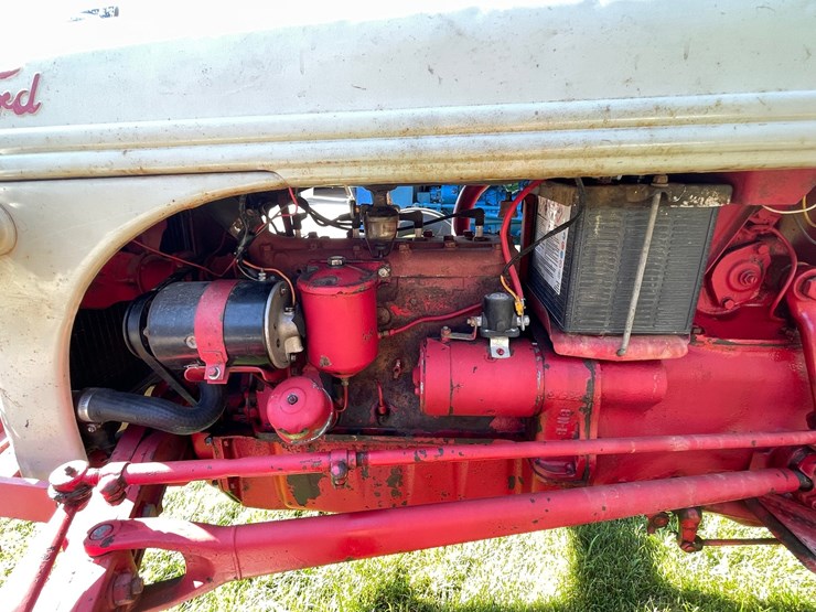 1952-ford-8n-image-9