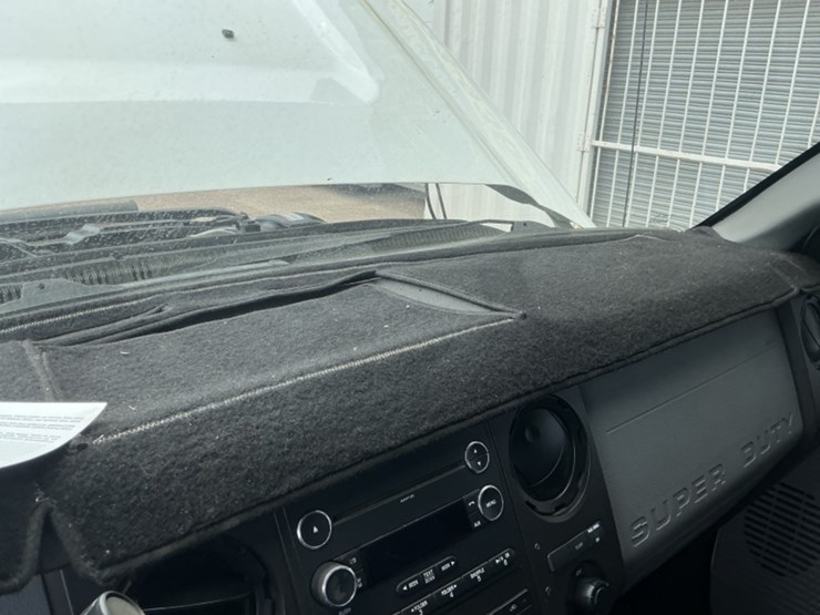 2016-ford-f550-image-24