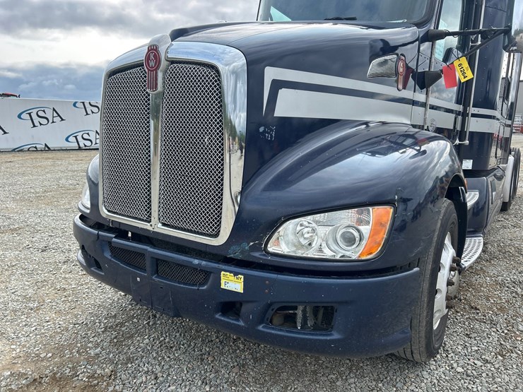 2017-kenworth-t660-image-9