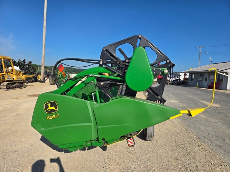 john-deere-635f-image-16