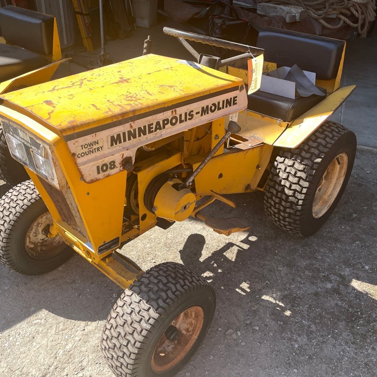 MINNEAPOLIS MOLINE 108