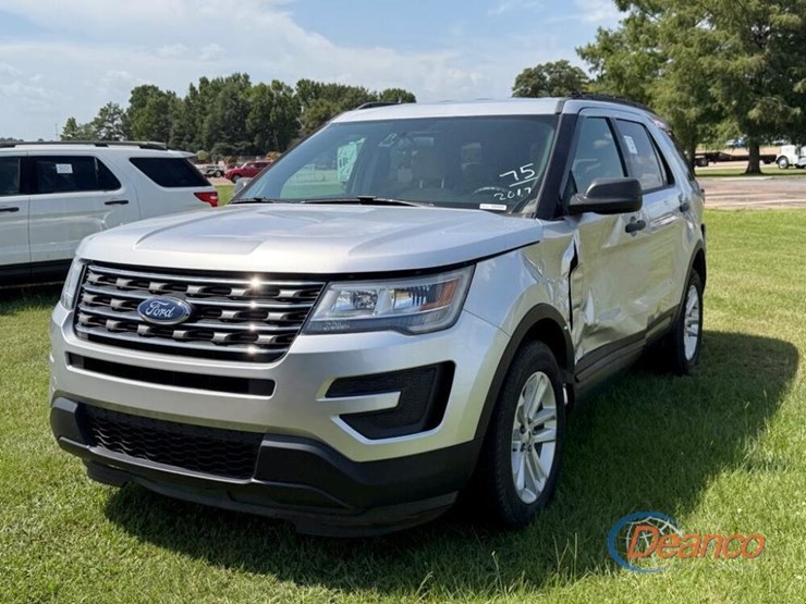 2017-ford-explorer-image-1