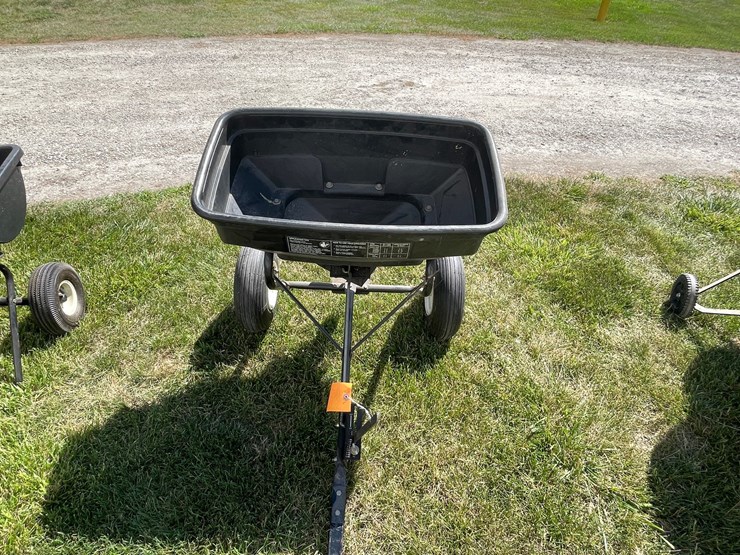 #2158-•-agri-fab-pull-behind-yard-spreader-image-2