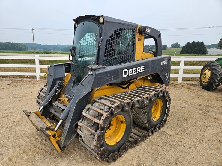 deere-328e-image-1
