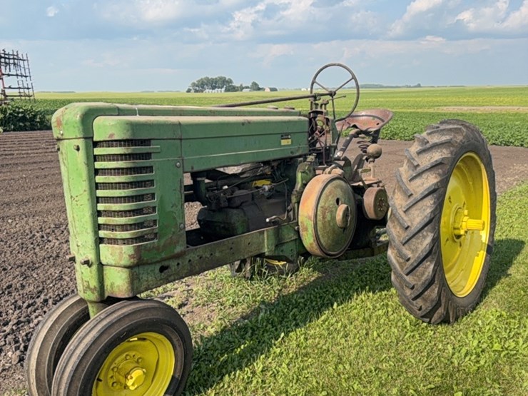 john-deere-model-a-image-1