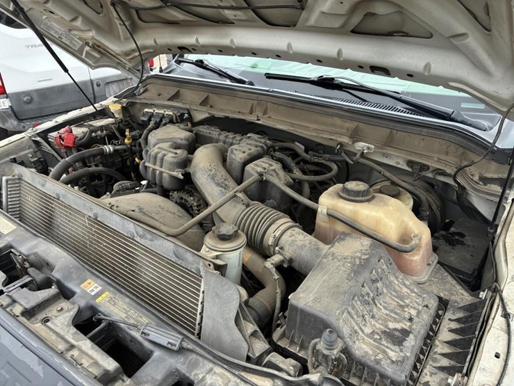 2014-ford-f250-xl-image-10