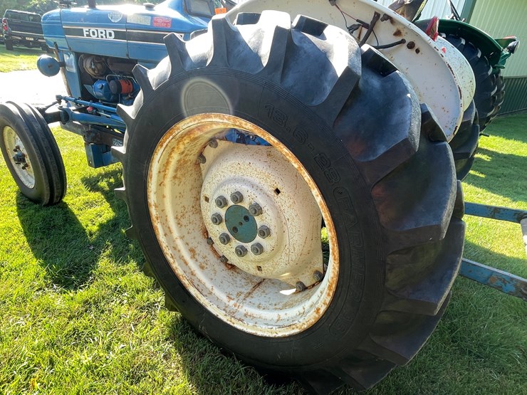 ford-tractor-image-12