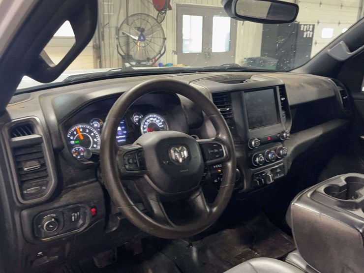 2022-dodge-1500-image-16