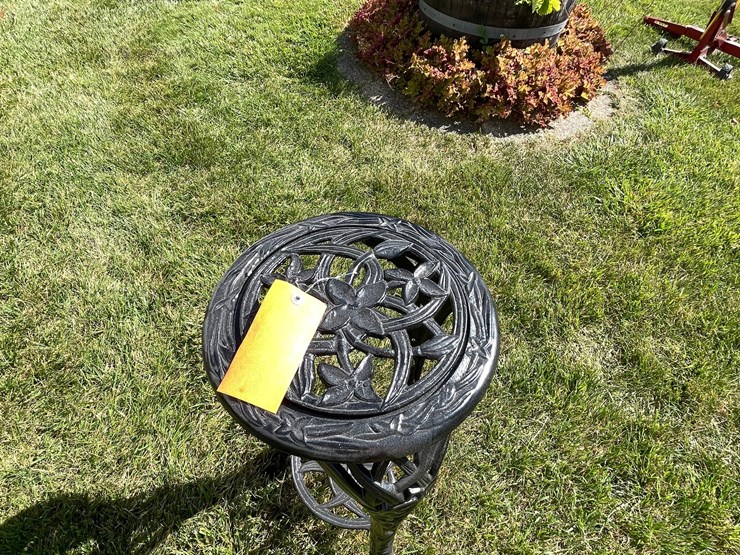 #2148-•-cast-outdoor-decorative-table-image-2