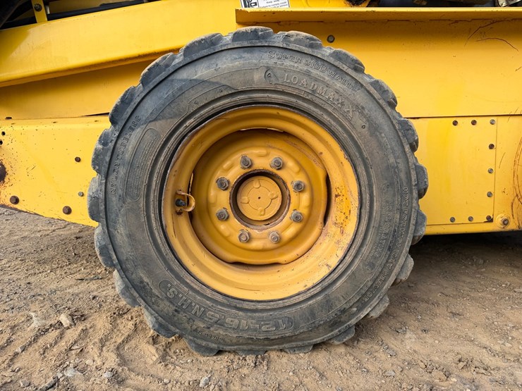 #4069-•-new-holland-ls180-wheeled-skid-steer-image-68