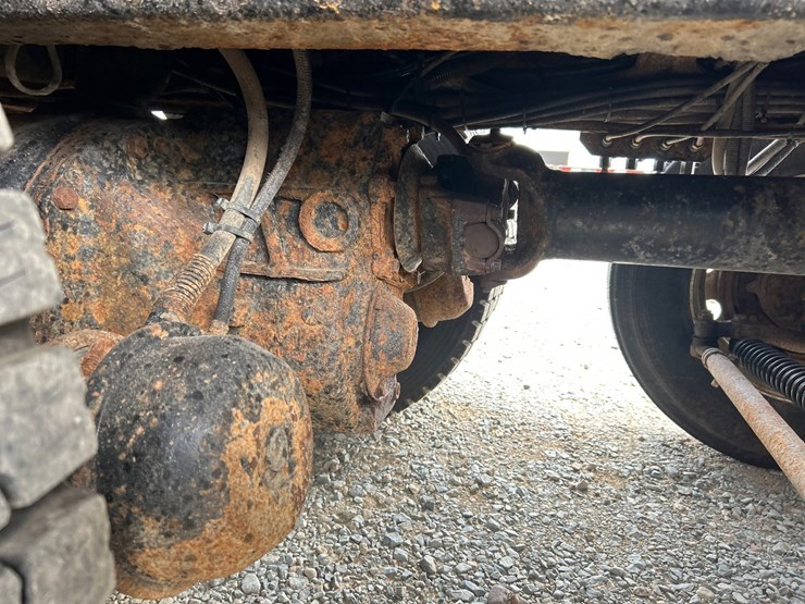 2000-caterpillar-c12-image-39