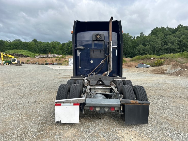 2017-kenworth-t660-image-4