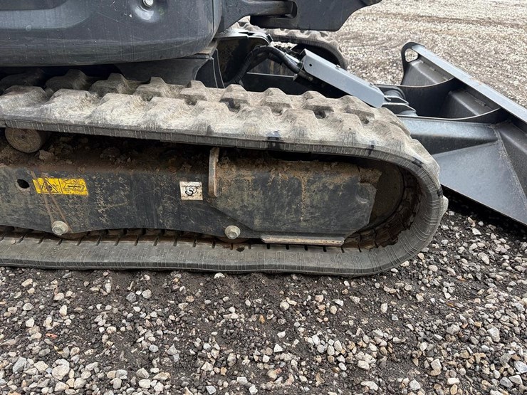 2025-bobcat-e32-image-8