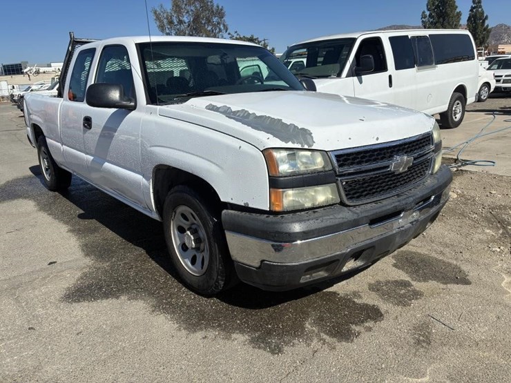 2007-chevrolet-silverado-1500-image-2