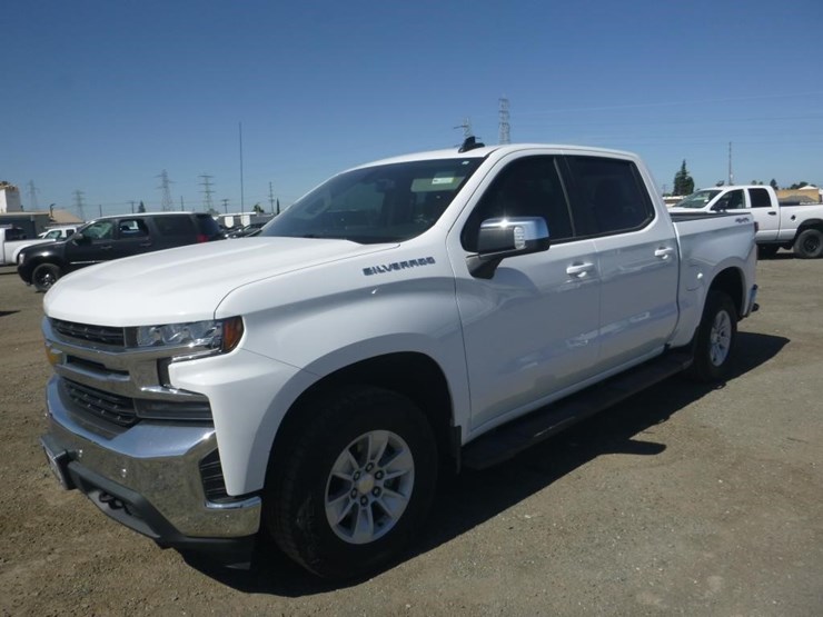 2022-chevrolet-1500-image-1