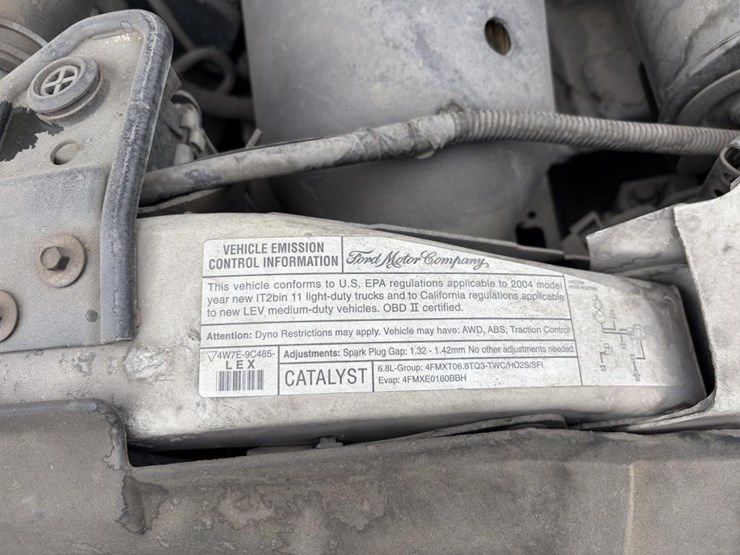2004-ford-f350-image-9