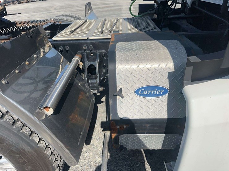 2022-kenworth-t680-image-15