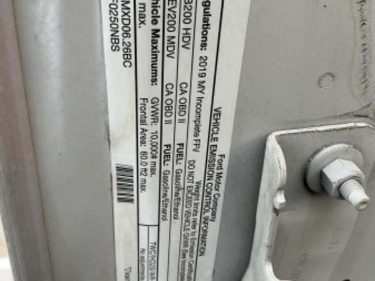 2019-ford-f250-image-18
