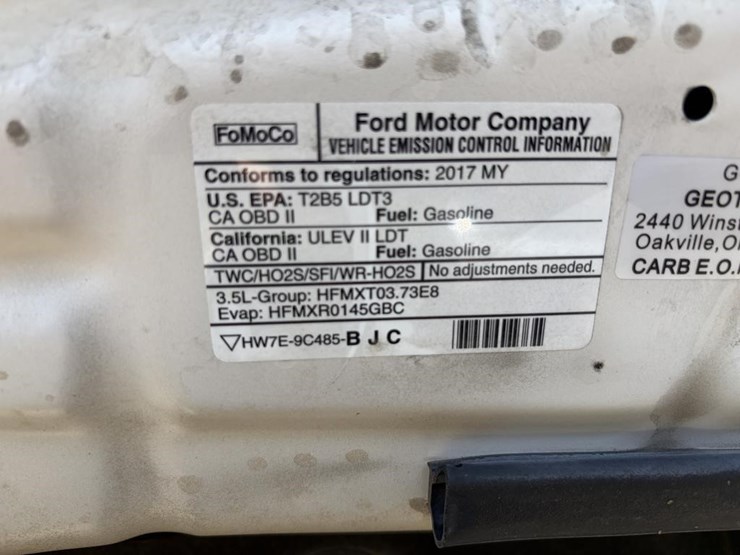 2017-ford-explorer-xlt-image-12