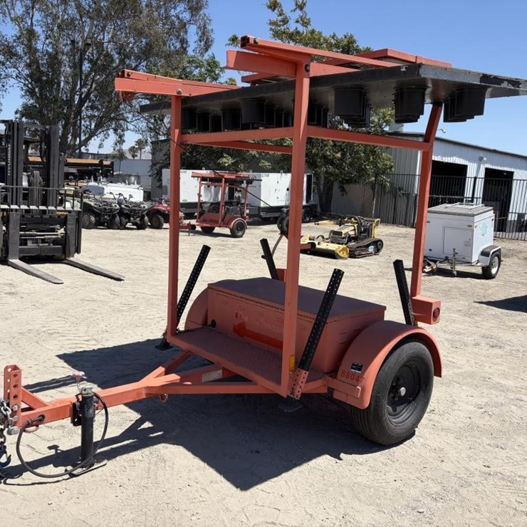 2011 Myers and Sons Hi-Way Safety Arrowboard Trail