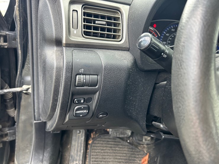 2010-subaru-forester-image-42