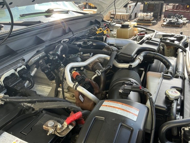 2016-ford-f550-image-17