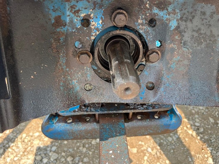 ford-2810-image-13