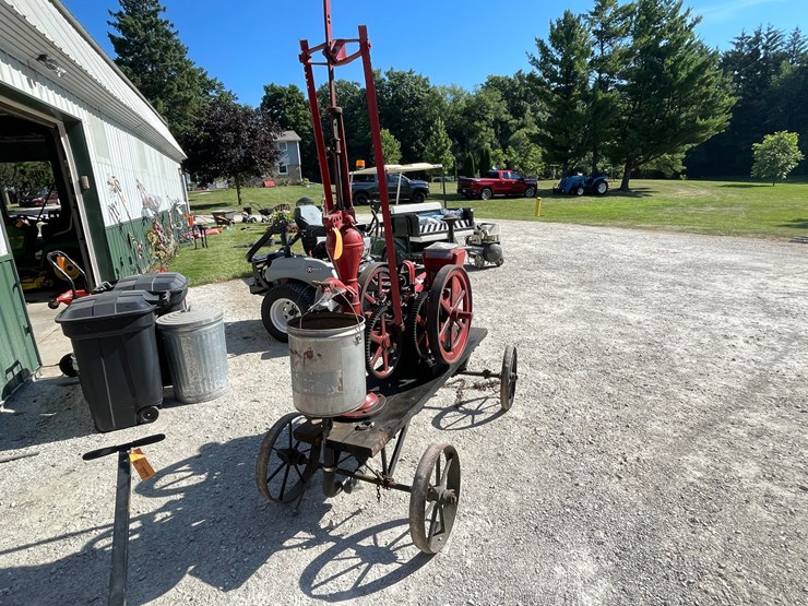 #2114-•-2-1/2-hp-associated-gas-engine-with-pump-jack-image-3