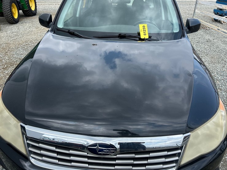 2010-subaru-forester-image-11