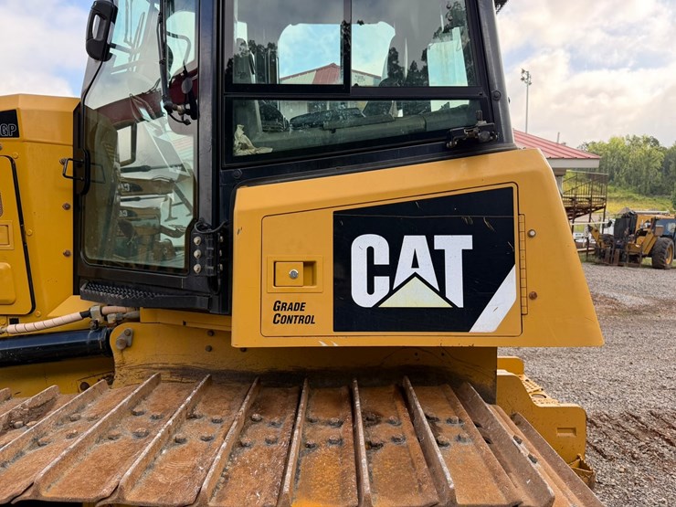 caterpillar-d6k-image-21